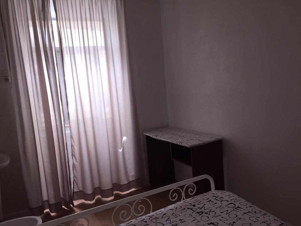 Duque Hotel Lisbon Bilik gambar